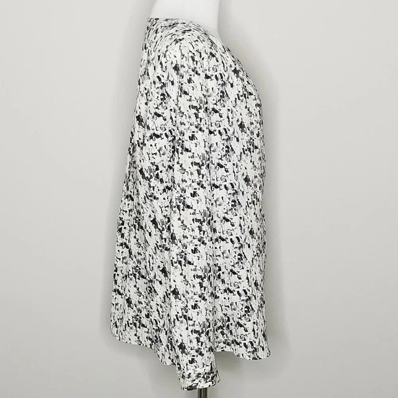 Cabi Shattered Print Long Sleeve Blouse M - Picture 3 of 8